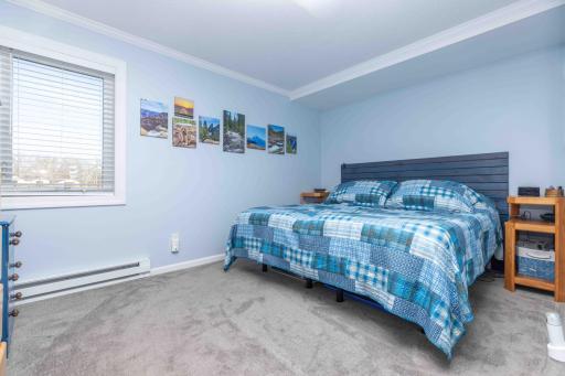 2nd Bedroom -King Size bed fits perfectly