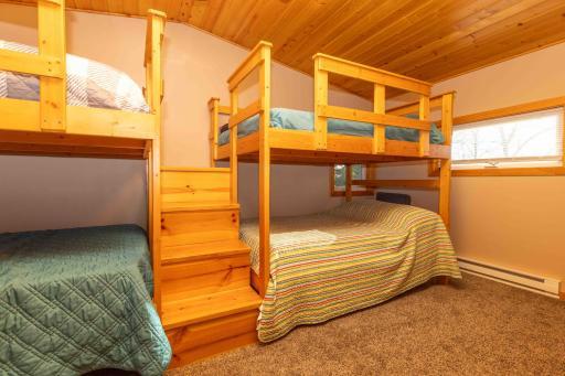 4th Bedroom with custom built 4/full bunk beds