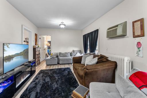 25-web-or-mls-1500 26th Ave NE-13.jpg