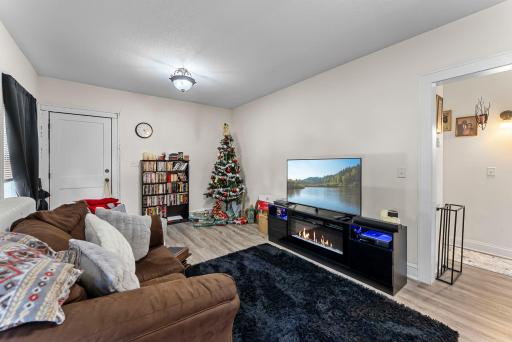 26-web-or-mls-1500 26th Ave NE-18.jpg