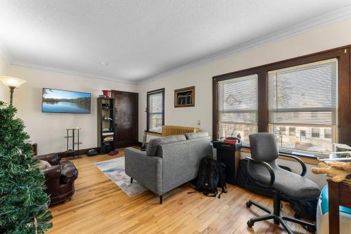 44-web-or-mls-1500 26th Ave NE-108.jpg