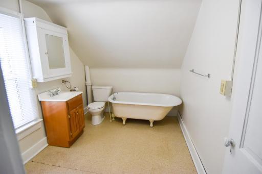 204 Conley Avenue S, Thief River Falls, MN 56701