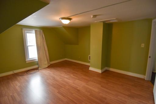 204 Conley Avenue S, Thief River Falls, MN 56701