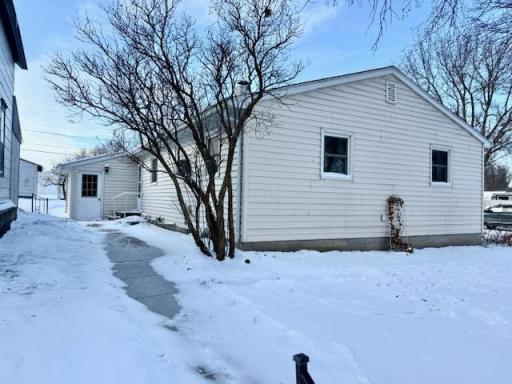 320 W 3rd Street, Morton, MN 56270