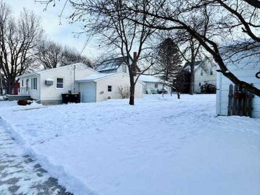 320 W 3rd Street, Morton, MN 56270
