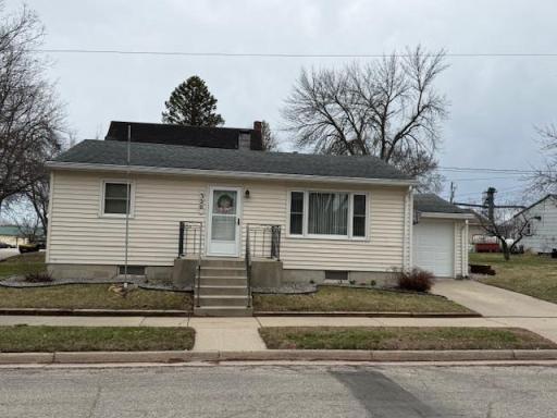 320 W 3rd Street, Morton, MN 56270
