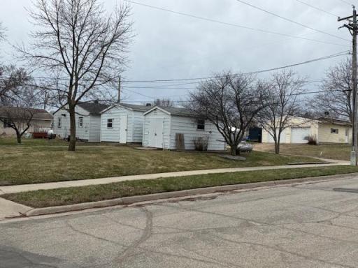 320 W 3rd Street, Morton, MN 56270