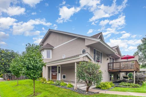 This is your opportunity to own a spacious end-unit townhome located on a quiet residential street within this ever-popular, southwest Minneapolis neighborhood.
