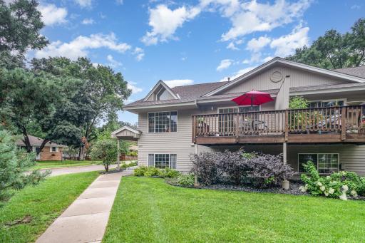 These Side-by-side units are settled within a quiet residential area with convenient access to anything you might need.