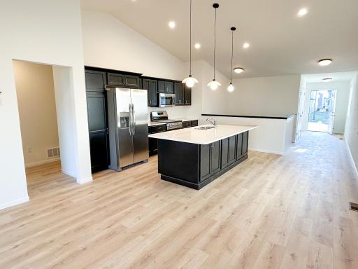 6732 Meadow View Drive S, Fargo, ND 58104