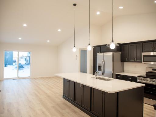 6732 Meadow View Drive S, Fargo, ND 58104