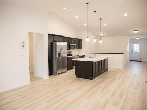6732 Meadow View Drive S, Fargo, ND 58104