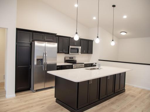 6732 Meadow View Drive S, Fargo, ND 58104