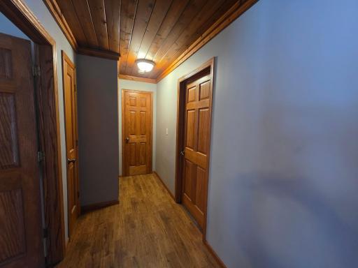 Hall to bath/bedrooms