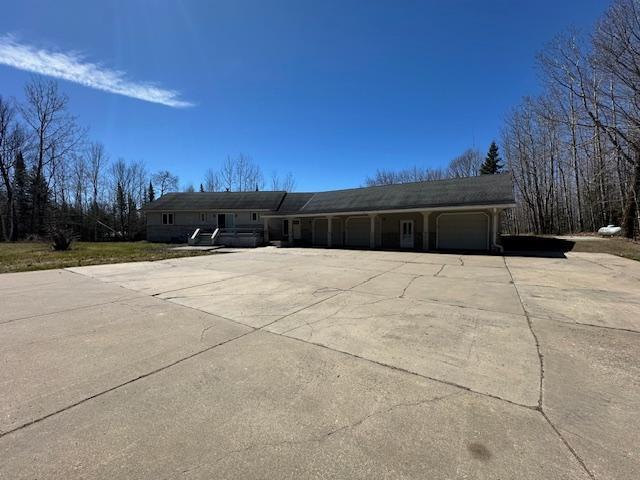 Look at all of the garage space!