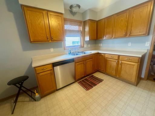 5239 N 6th Street, Minneapolis, MN 55430