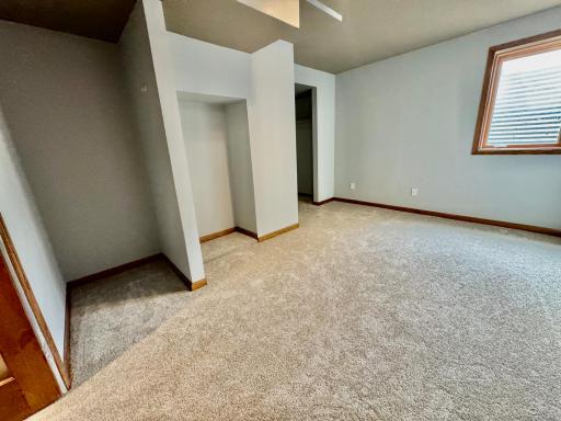 5239 N 6th Street, Minneapolis, MN 55430