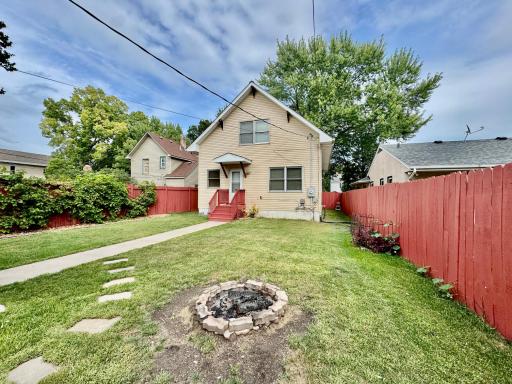 5239 N 6th Street, Minneapolis, MN 55430