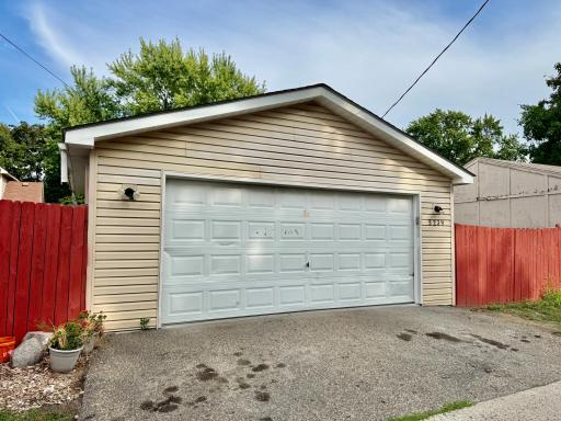 5239 N 6th Street, Minneapolis, MN 55430