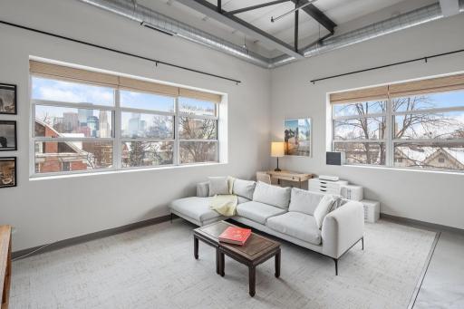 111 E Franklin Avenue, 316, Minneapolis, MN 55404