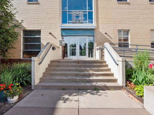 111 E Franklin Avenue, 316, Minneapolis, MN 55404