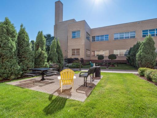 111 E Franklin Avenue, 316, Minneapolis, MN 55404