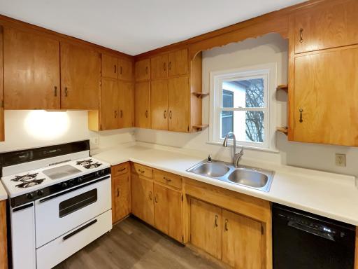 2022 English Street, Saint Paul, MN 55109