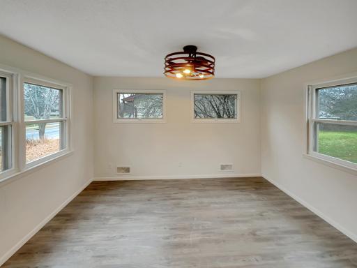 2022 English Street, Saint Paul, MN 55109