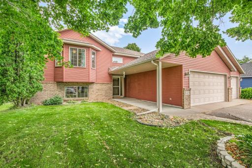 1419 Hillside Court, Sauk Rapids, MN 56379