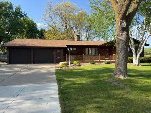 941 Mary Avenue, Willmar, MN 56201