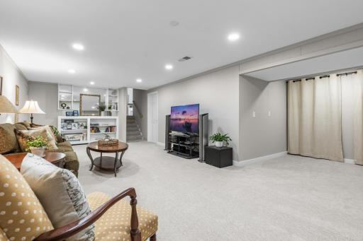 18427 Heathcote Lane, Wayzata, MN 55391