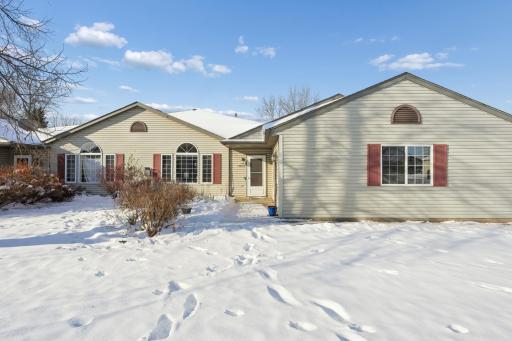 1324 Carriage Drive, B, Hudson, WI 54016