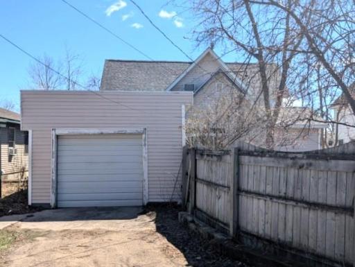 1007 Dewey Avenue NE, Bemidji, MN 56601