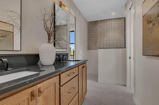 Owners Bath