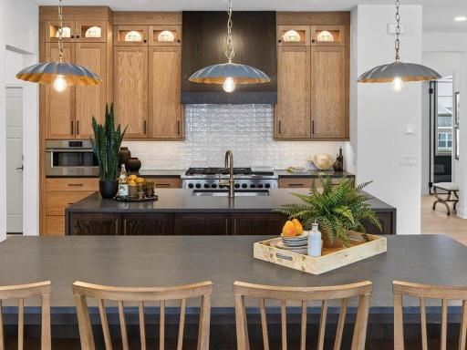 A beautifully designed kitchen ideal for both casual meals and entertaining