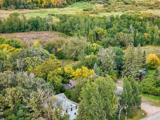Easy access to a public tarred road