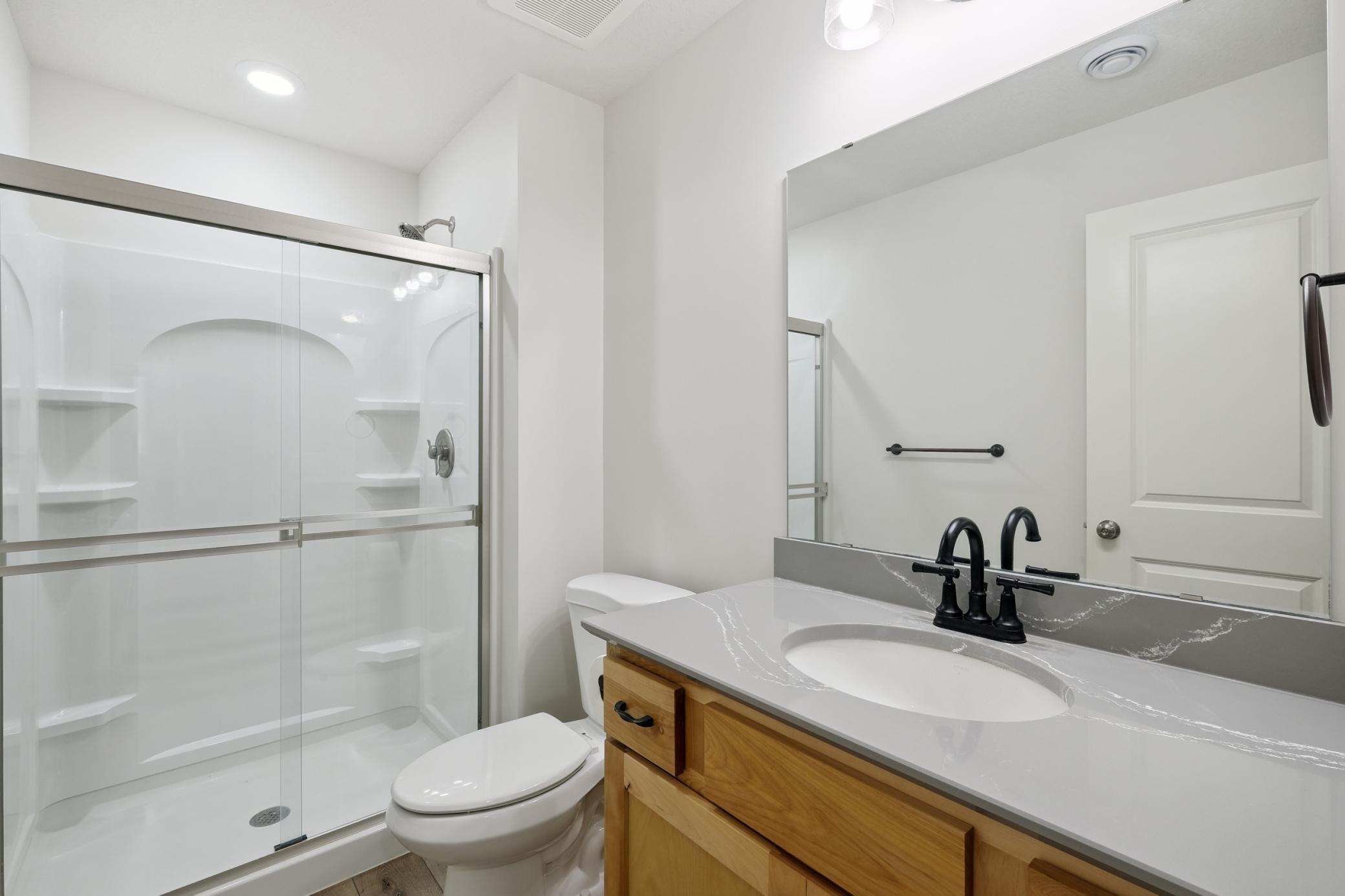 Lower level 3/4 bath