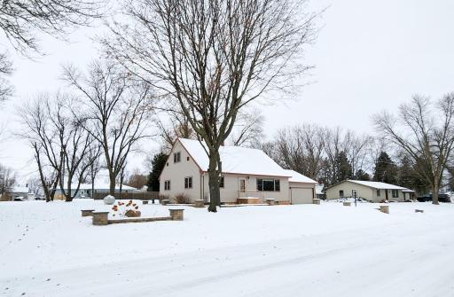4 bed 2 bath in the Quaint burg of Lake Lillian Minnesota.jpg