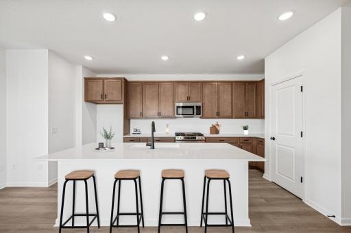 10555 Harbor Lane N, Maple Grove, MN 55369