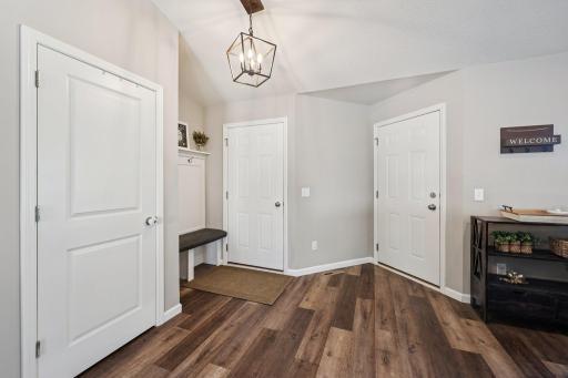 9-web-or-mls-Tiger St-S3101-009.jpg