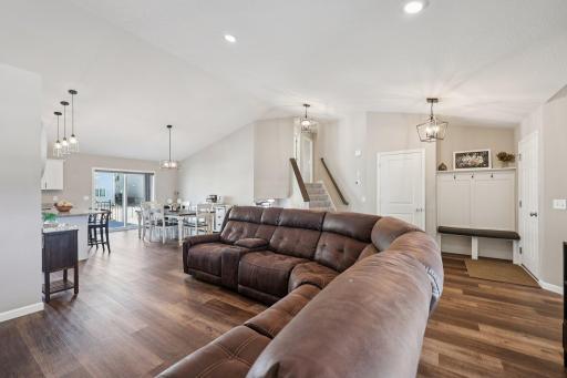 13-web-or-mls-Tiger St-S3101-013.jpg