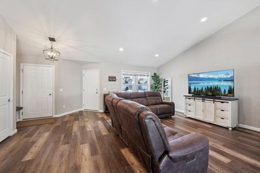 15-web-or-mls-Tiger St-S3101-015.jpg