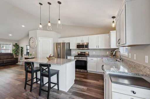 30-web-or-mls-Tiger St-S3101-030.jpg