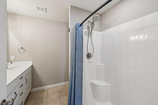 47-web-or-mls-Tiger St-S3101-047.jpg