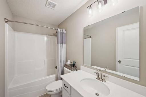 40-web-or-mls-Tiger St-S3101-040.jpg