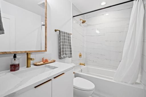 46-web-or-mls-16216 Gleason Lake Rd-46.jpg