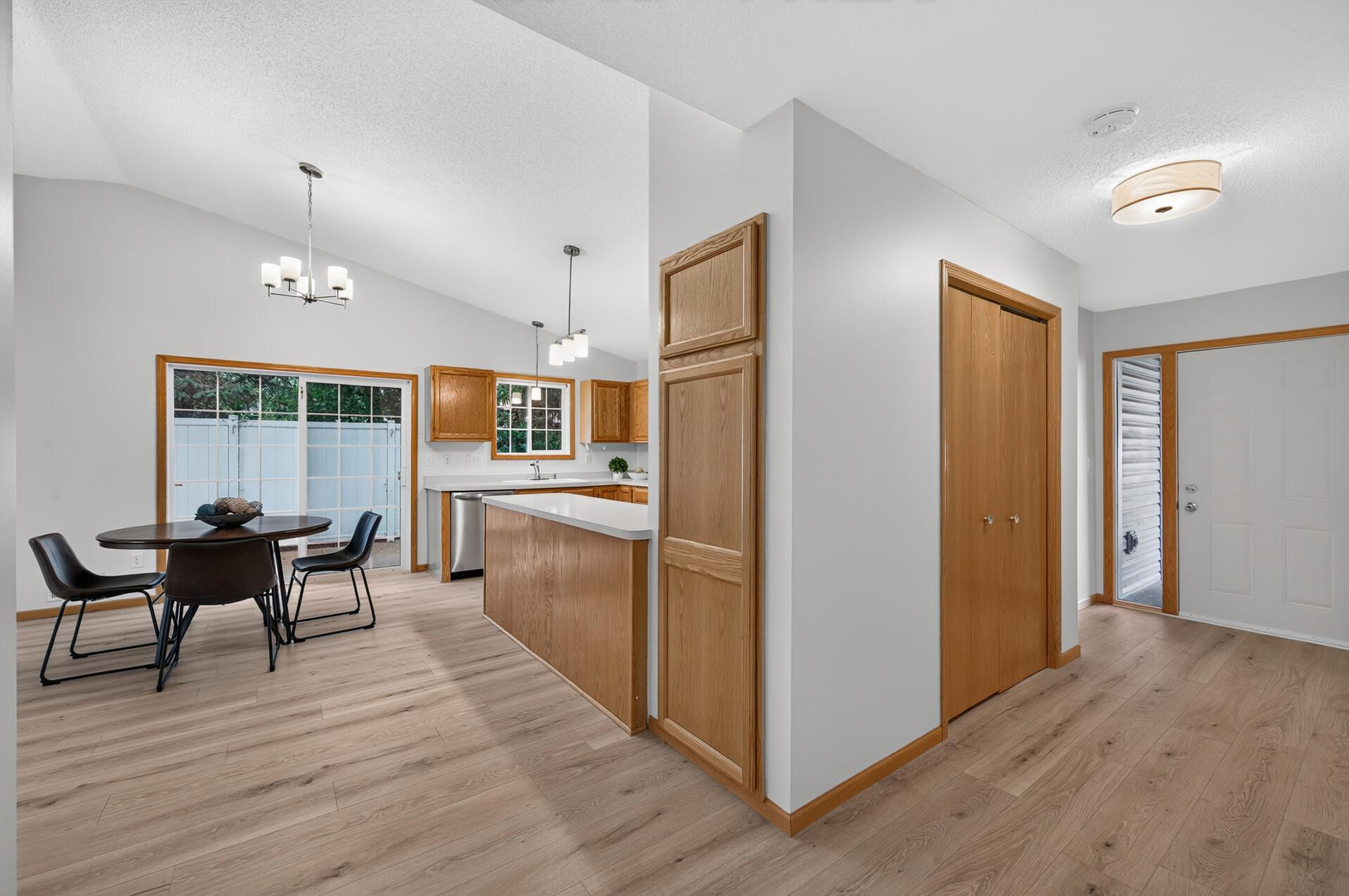 Entry-dining room