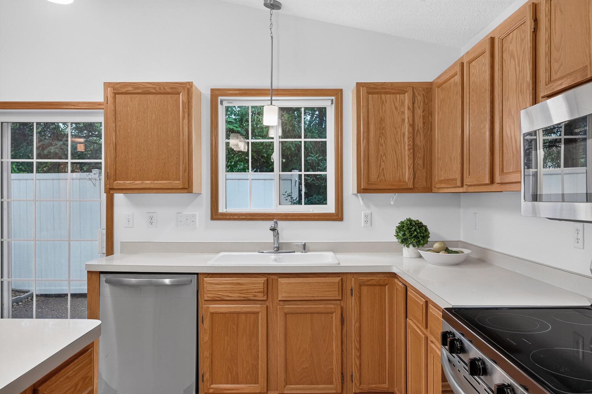 Kitchen all brand new appliances