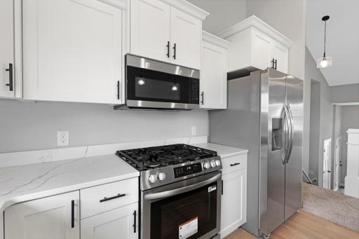 17750 Empire Trail, Lakeville, MN 55044