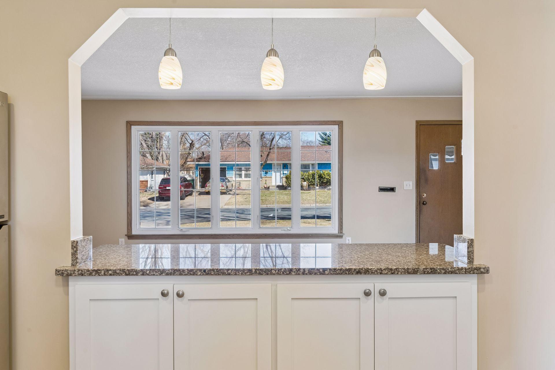 This space provides extra prep and entertaining room.